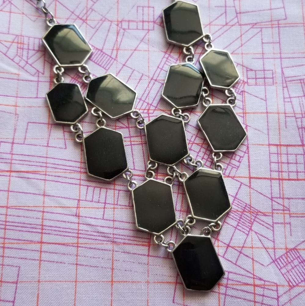 Chunky geometric reflective shiny necklace